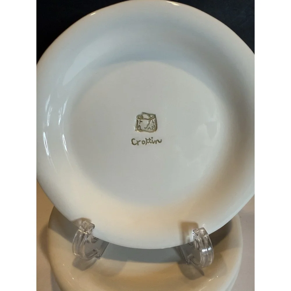 Williams Sonoma Cheese Series  Embossed Appetizer Plates Set of 6 With Box